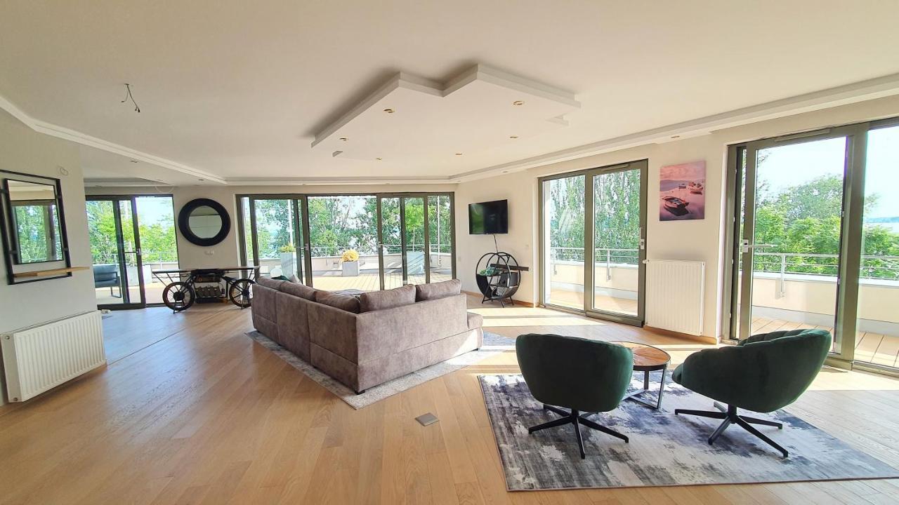 Silver Delux Apartman บาลาตอนฟือเรด ภายนอก รูปภาพ