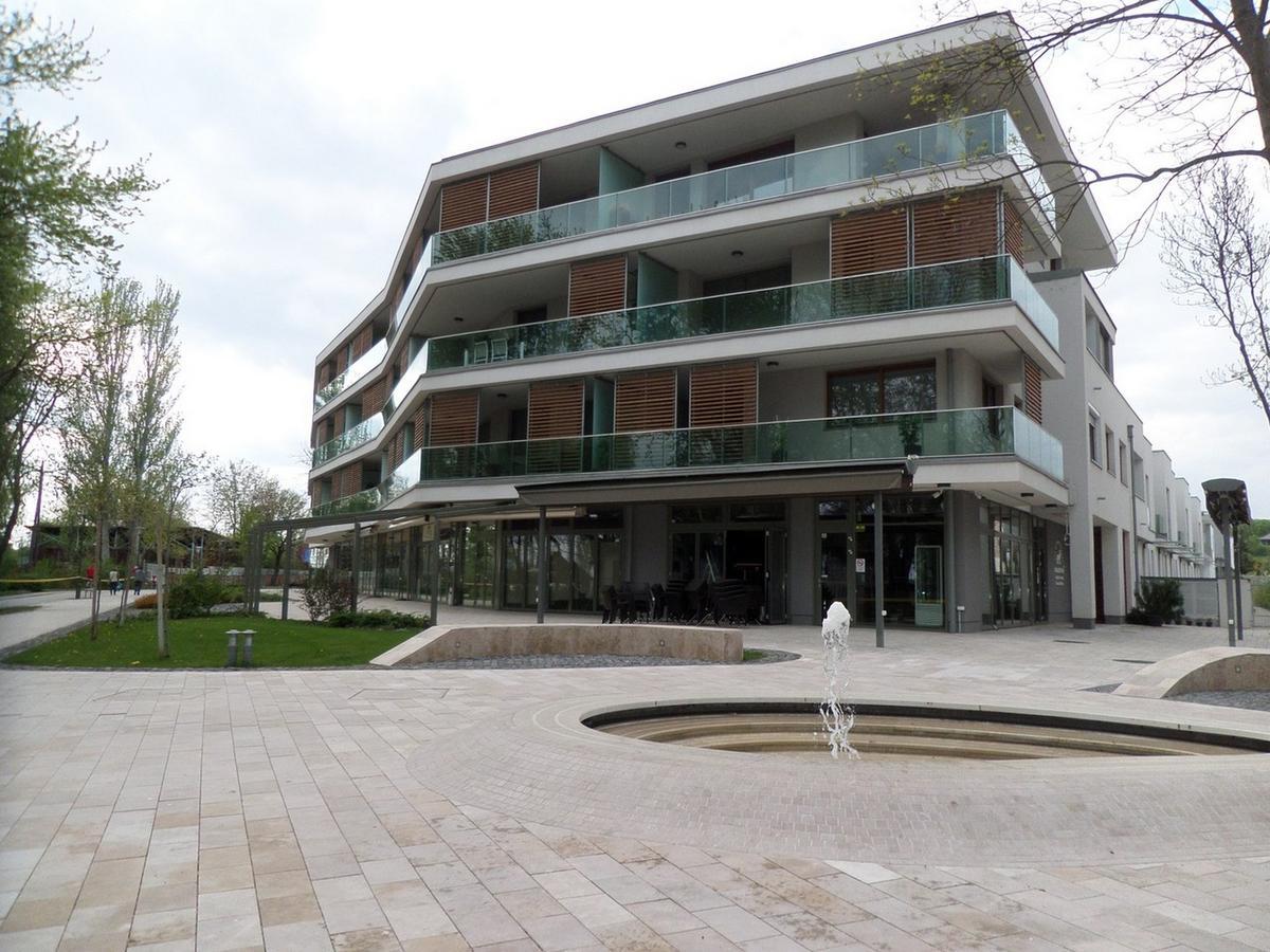 Silver Delux Apartman บาลาตอนฟือเรด ภายนอก รูปภาพ